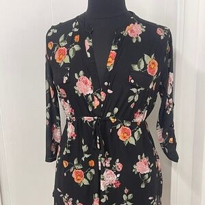 Sirenlily Maternity Floral Tunic Top Blouse Size 1X Black Pink Long Sleeve